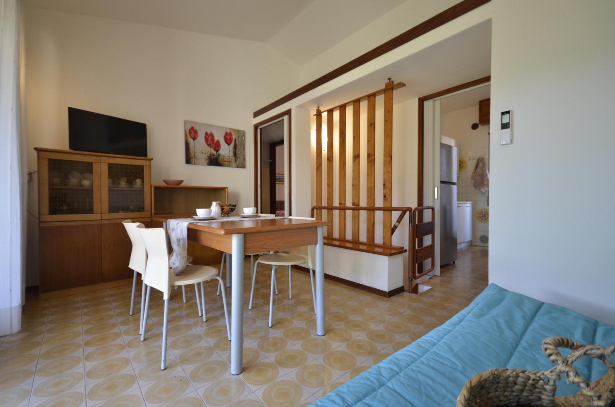 Villaggio Club Dei Pini 比比翁 外观 照片